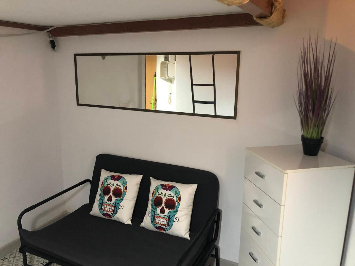 Cute Loft Sagrada Familia Apartment Barcelona